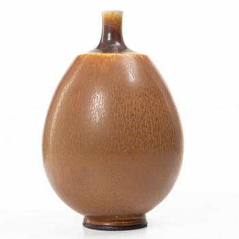 Berndt Friberg, a vase, Gustavsberg Studio, 1977.