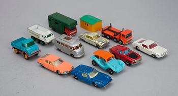 LEKSAKSBILAR, 47 st. MATCHBOX VÄSKA. 1960-70 -tal.