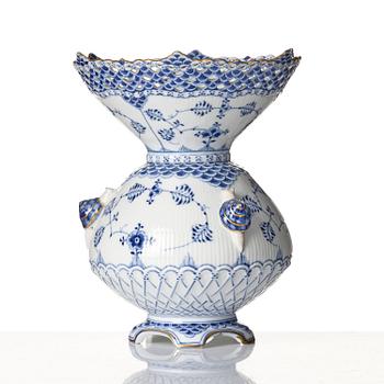 A Royal Copenhagen 'Musselmalet' / 'blue fluted full lace' vase, Denmark, 1893-1900.