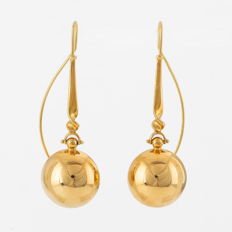 Earrings, a pair, Italy, 18K gold.