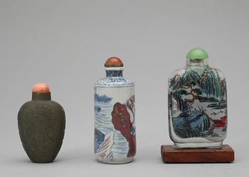SNUSFLASKOR, 3 st, Kina 1900-tal.