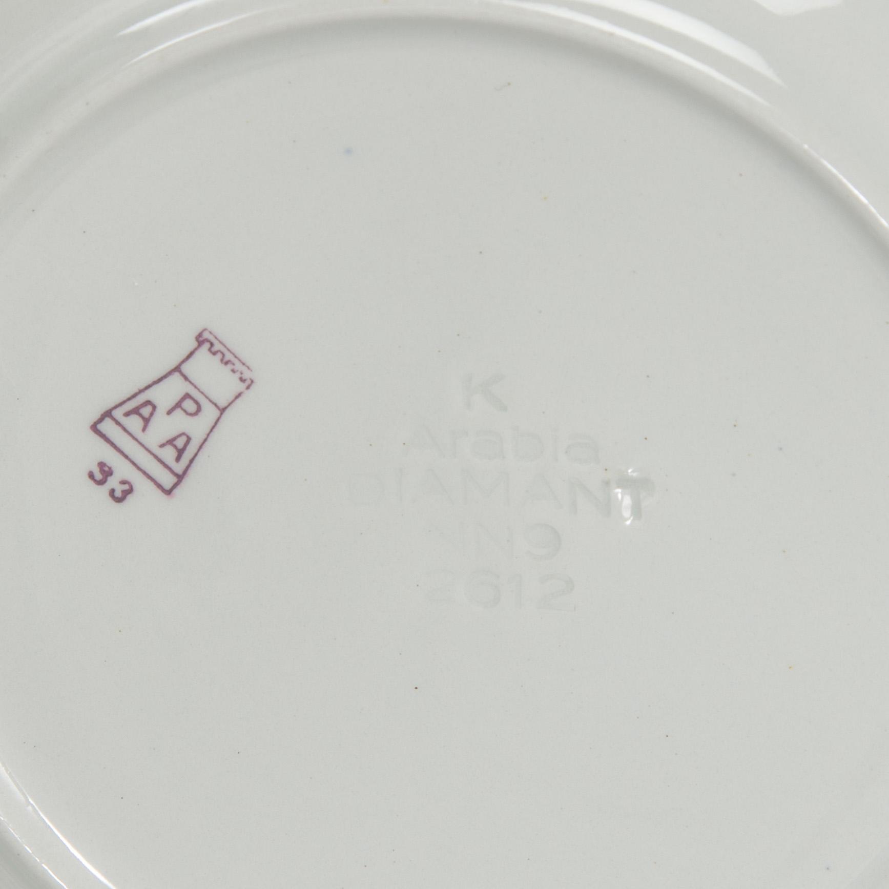 Arabia, Dinner Set, 31 pieces, early 20th century.