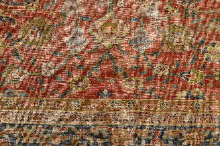 A carpet, antique Ziegler Mahal, ca 446 x 418 cm.