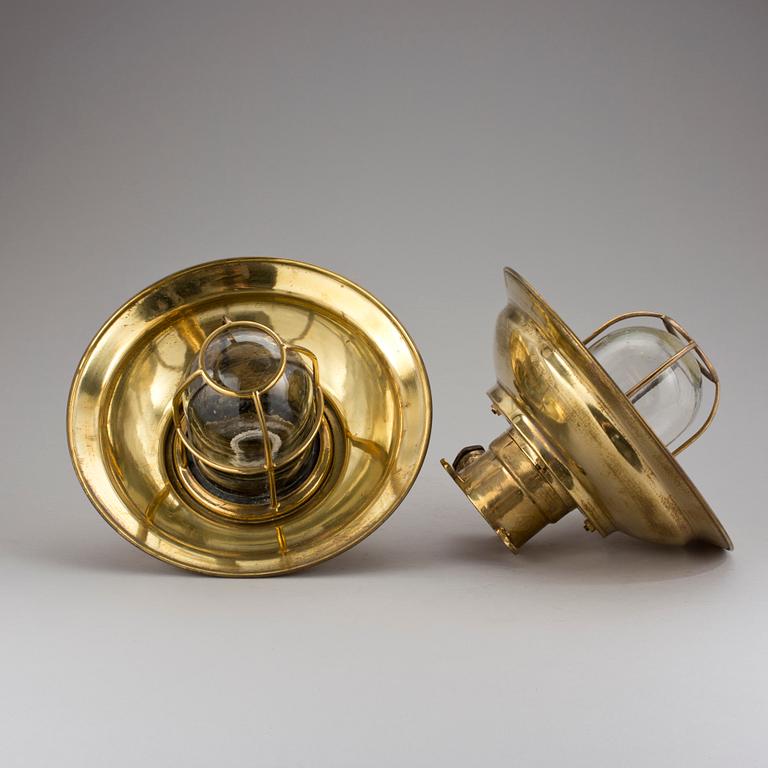 FARTYGSARMATUR, ett par, mässing, 1900-tal.