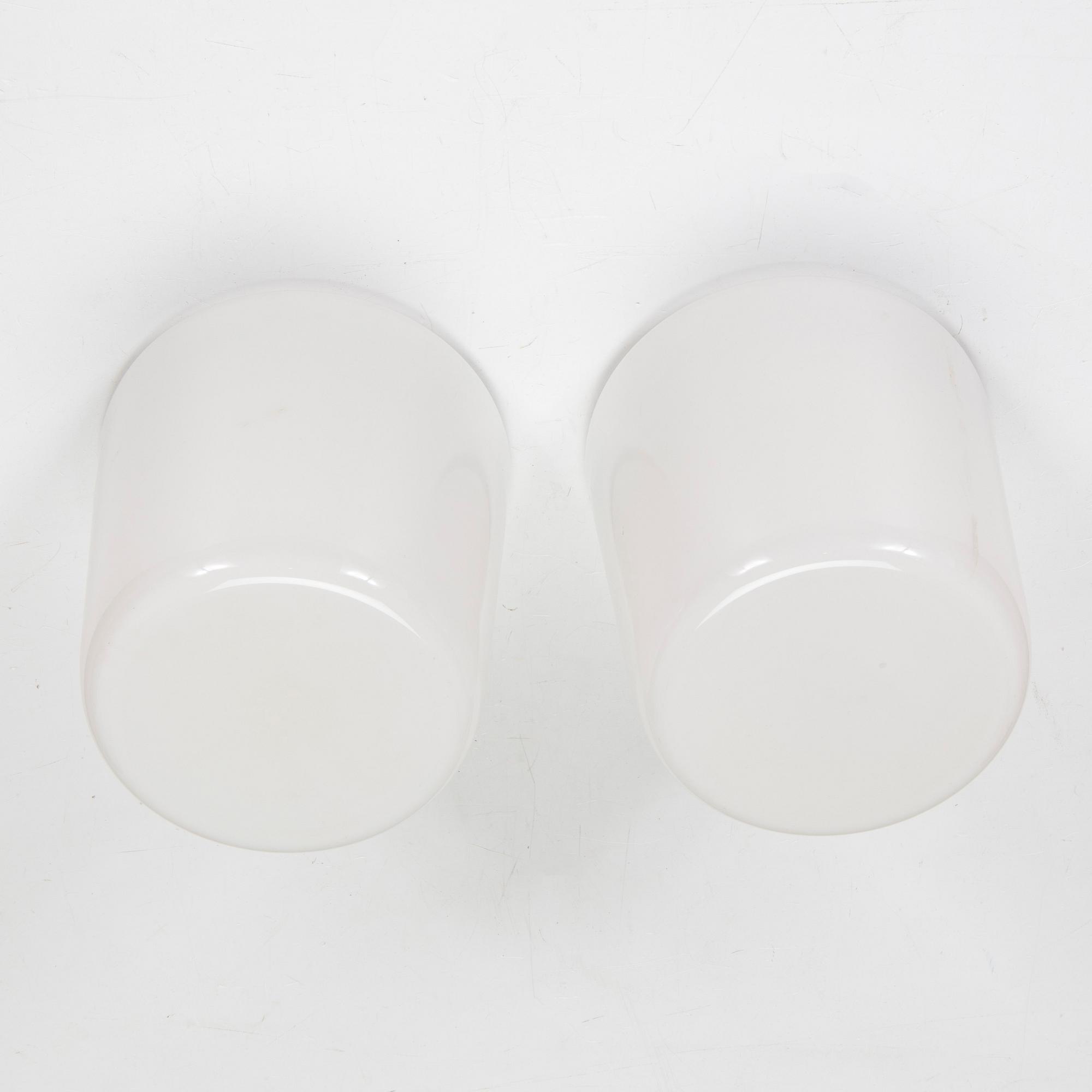 Paavo Tynell,  taklampor, ett par, 80112, Idman 1900-talets hälft.