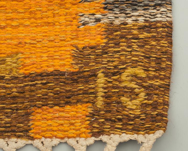 MATTA, rölakan, monogramsignerad IS (Ingegerd Silow). Ca 230 x 168 cm.