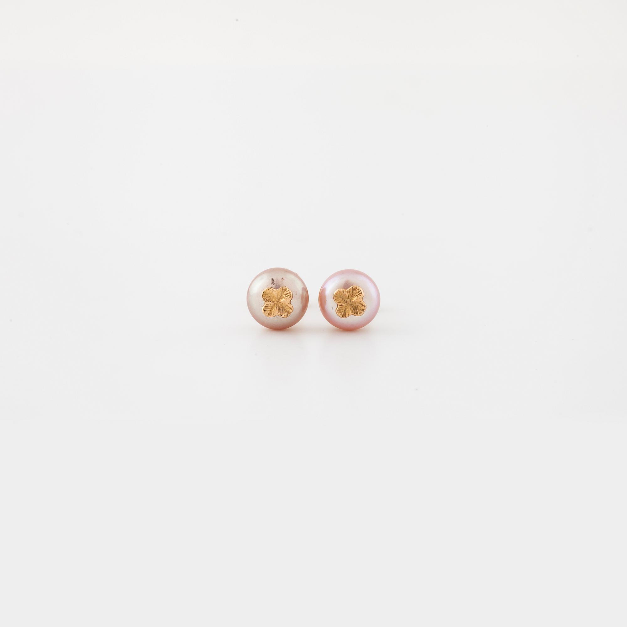PER BORUP, a pair of cultured pearl earrings.