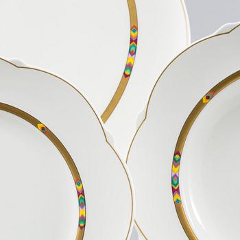 A Villeroy & Boch "Vivia" dinner service.(50).