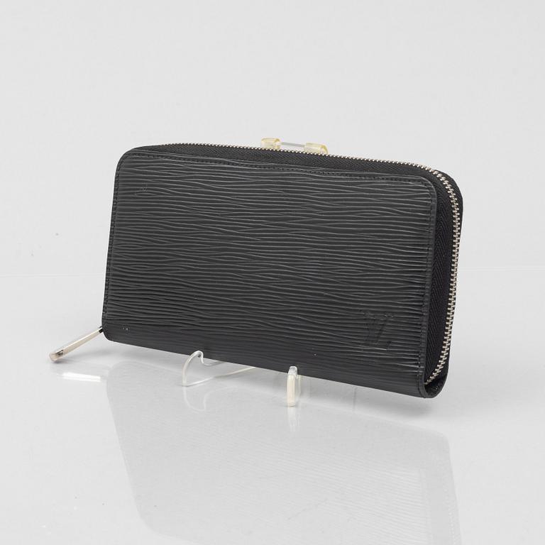 Louis Vuitton, wallet, 2018.