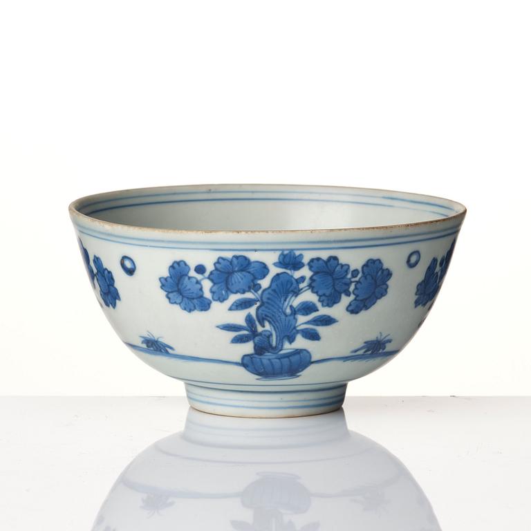 A blue and white bowl, Ming dynasty (1368-1644).