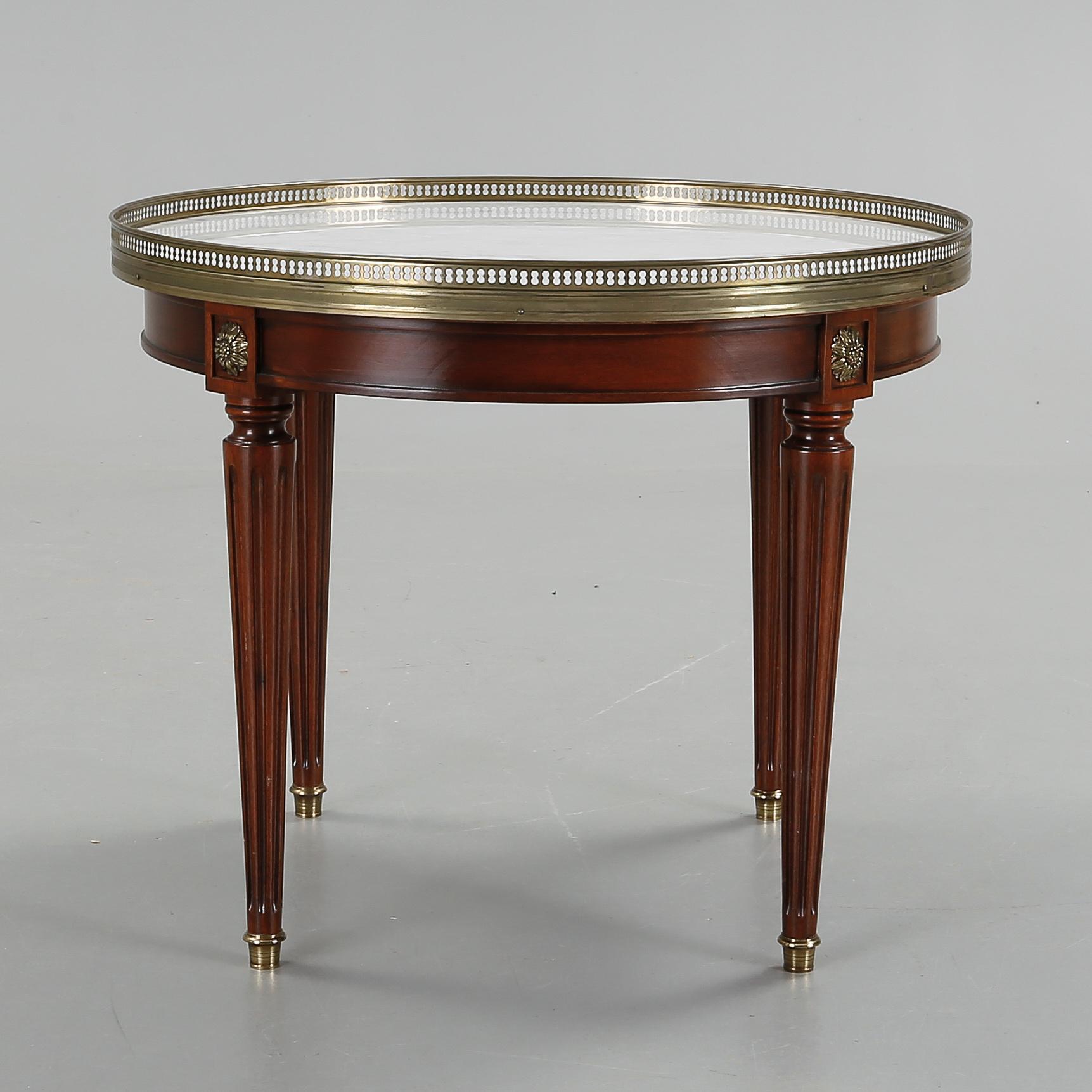 BORD, gustaviansk stil. 1900-talets andra hälft.