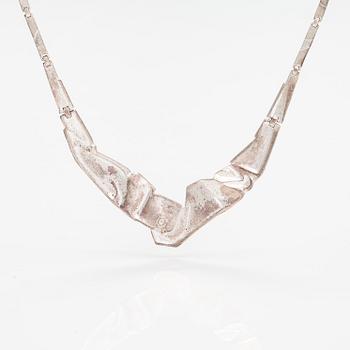 Zoltan Popovits, A sterling silver necklace "Origami". Lapponia 2011.