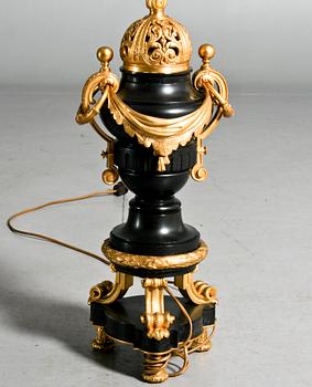 GOLVLAMPA, empirestil, 1900-talets andra hälft.