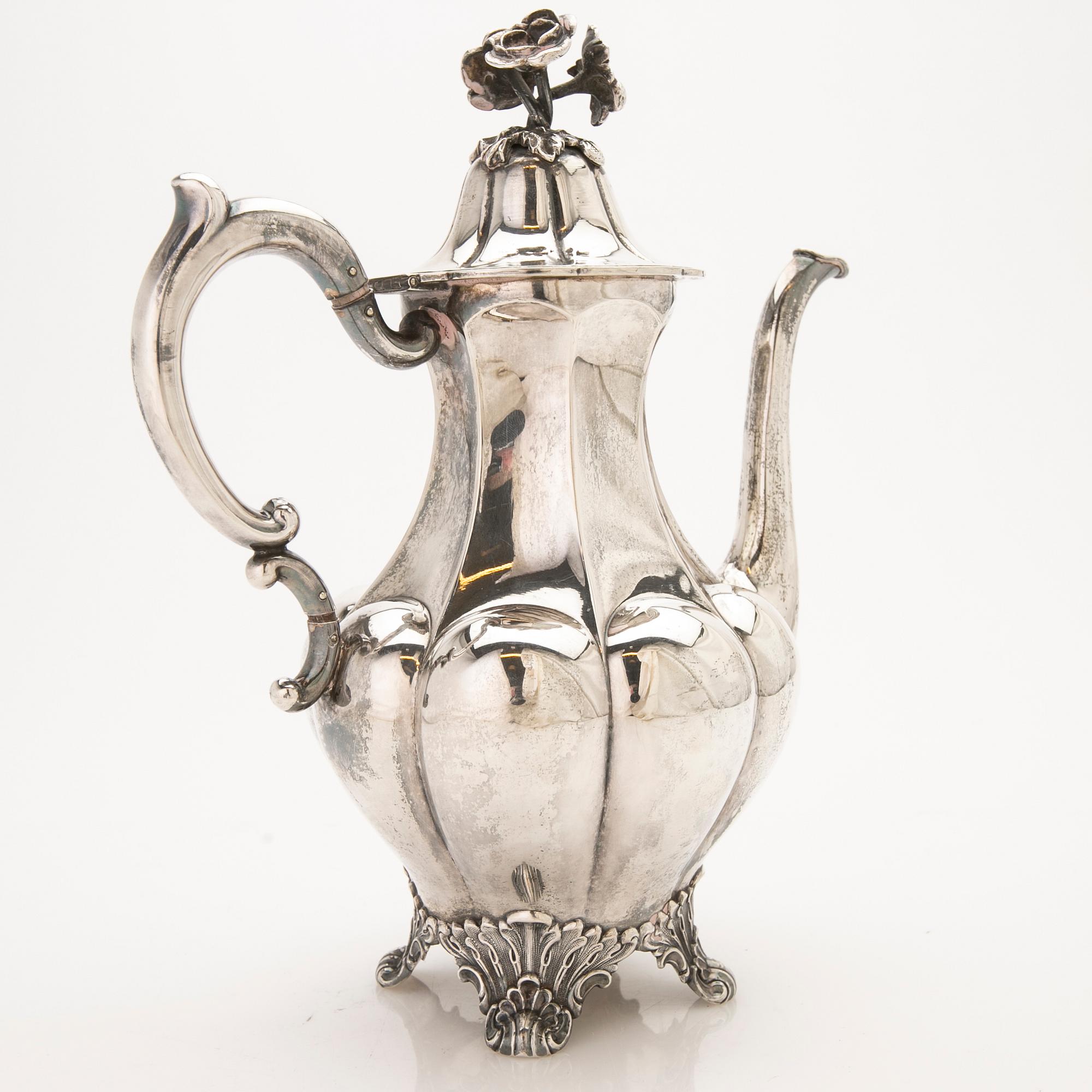 Coffee pot, silver, Dufva AG, Stockholm, 1918.