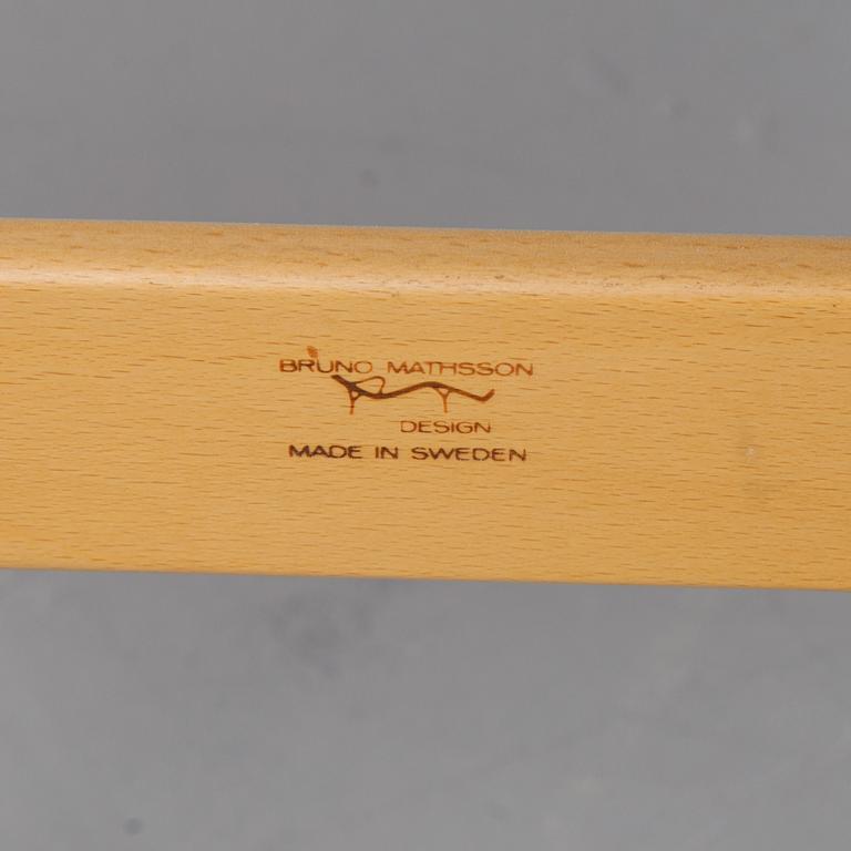 Bruno Mathsson, fåtölj, "Mina", Mathsson International, daterad 1991.