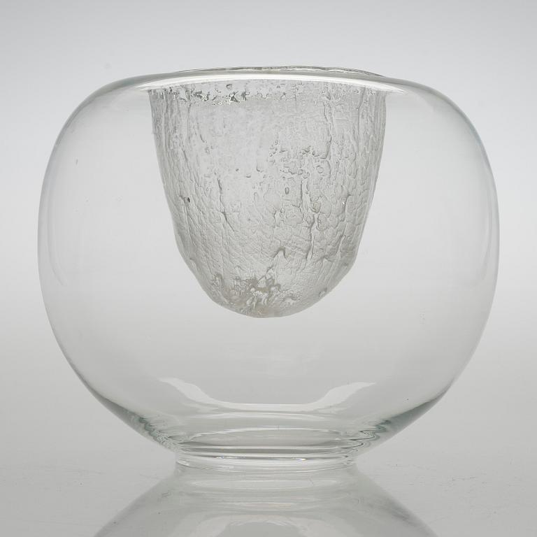 Timo Sarpaneva, konstglas, ur serien Finlandia, signerad Timo Sarpaneva 3374. Iittala formgiven 1969.