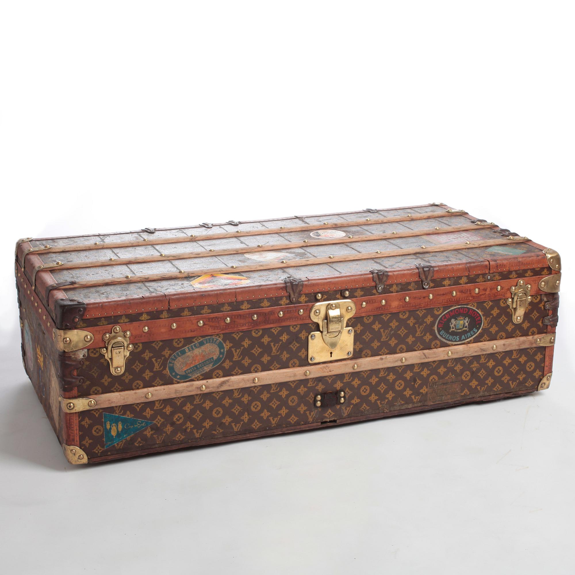 LOUIS VUITTON, a Monogram canvas trunk, late 19th/early 20th century.