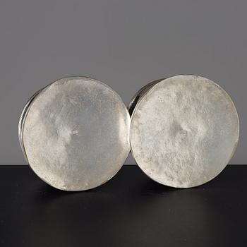 TOILETTEASKAR ett par, av Johan Gustaf Ahlgren (verksam i Stockholm 1771-99), gustavianska.