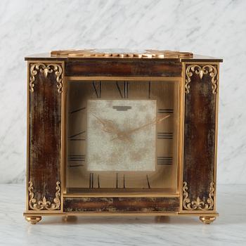 PATEK PHILIPPE, Genève, Demi-Lune Solar Pendulette, bordsur, 220 x 197 x 170 mm,