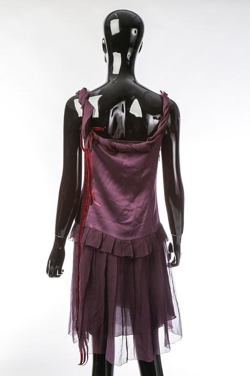 KLÄNNING, Alberta Ferretti.