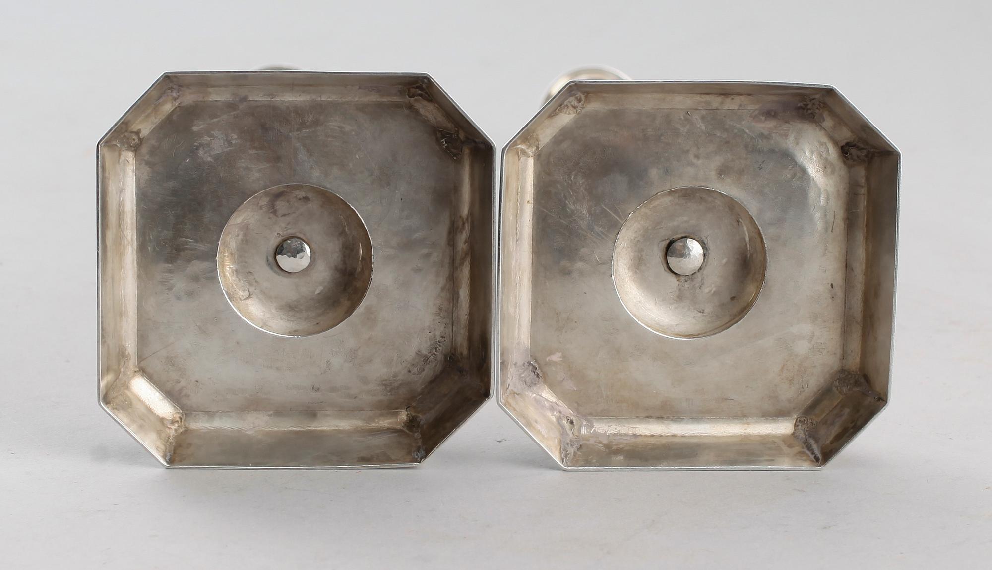 LJUSSTAKAR, 1 par, silver, Stockholm 1962. Total vikt ca 428 g.