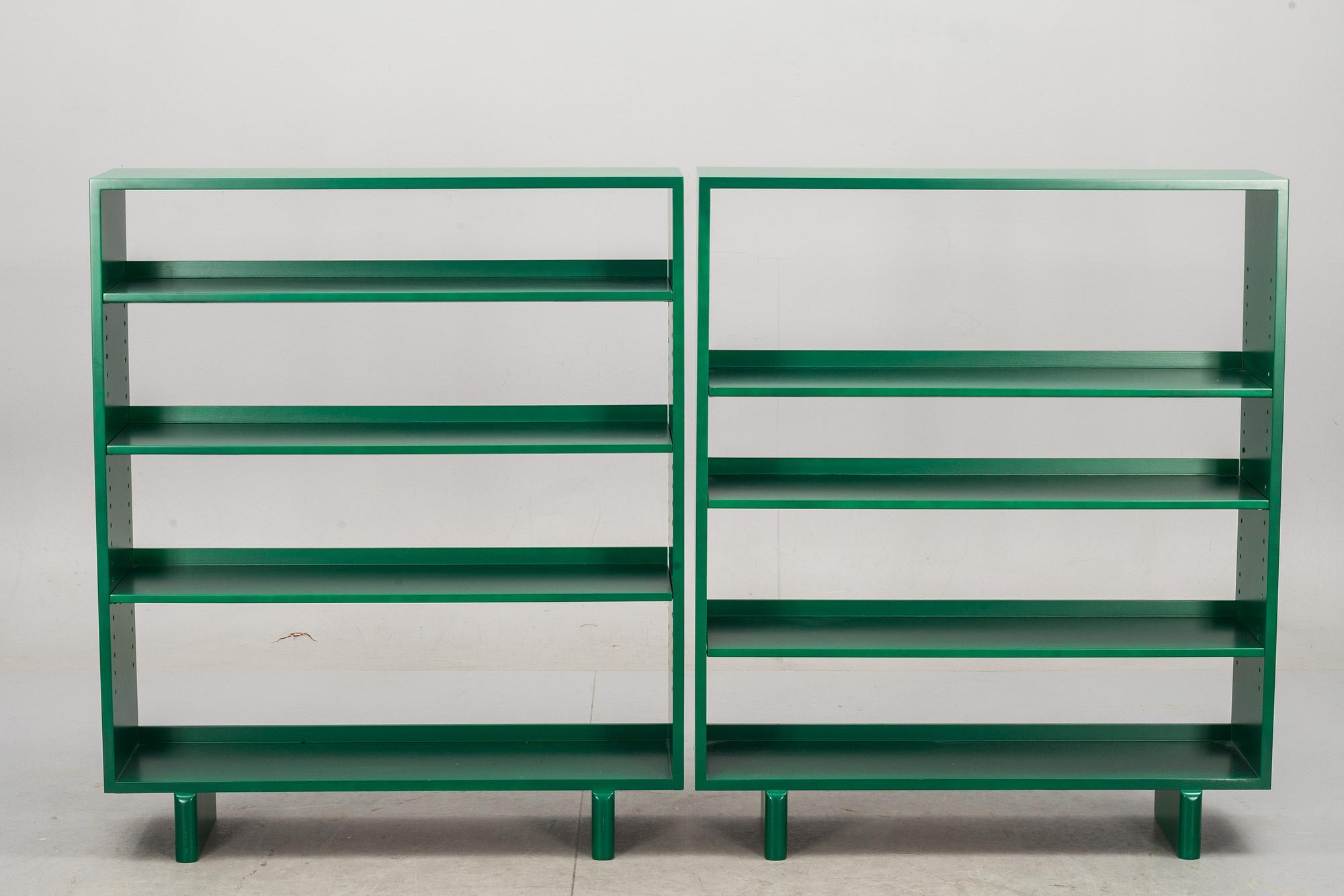 BOKHYLLOR, 2 st, Modell 1142, Josef Frank,  Firma Svenskt Tenn.