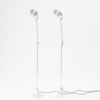 Michele De Lucchi & Giancarlo Fassina, golvlampor, ett par "Tolomeo", Artemide, Italien.