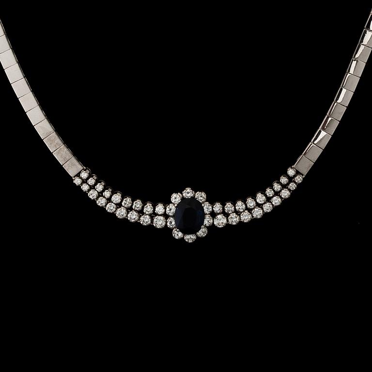 A NECKLACE, facetted sapphire, brilliant cut diamonds, 18K white gold.