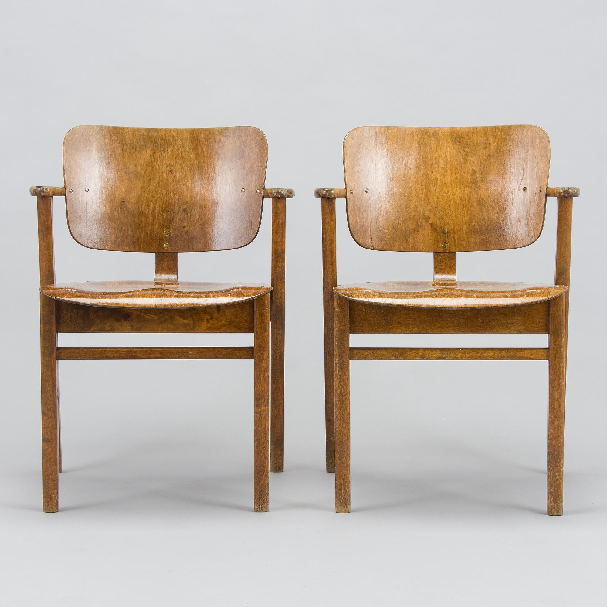 Ilmari Tapiovaara, tuoleja 4 kpl, "Domus", Keravan Puuteollisuus, 1900-luvun puoliväli.