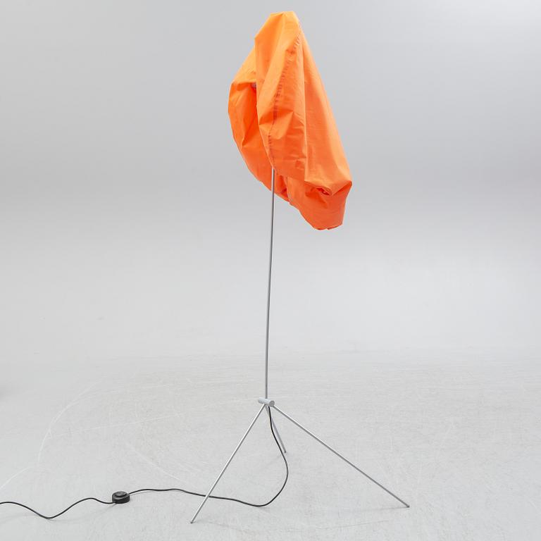 GOLVLAMPA, "Globlow", Snowcrash, design Vesa Hinkola, Markus Nevalainen, Rane Vaskivuori, omkring 2000.