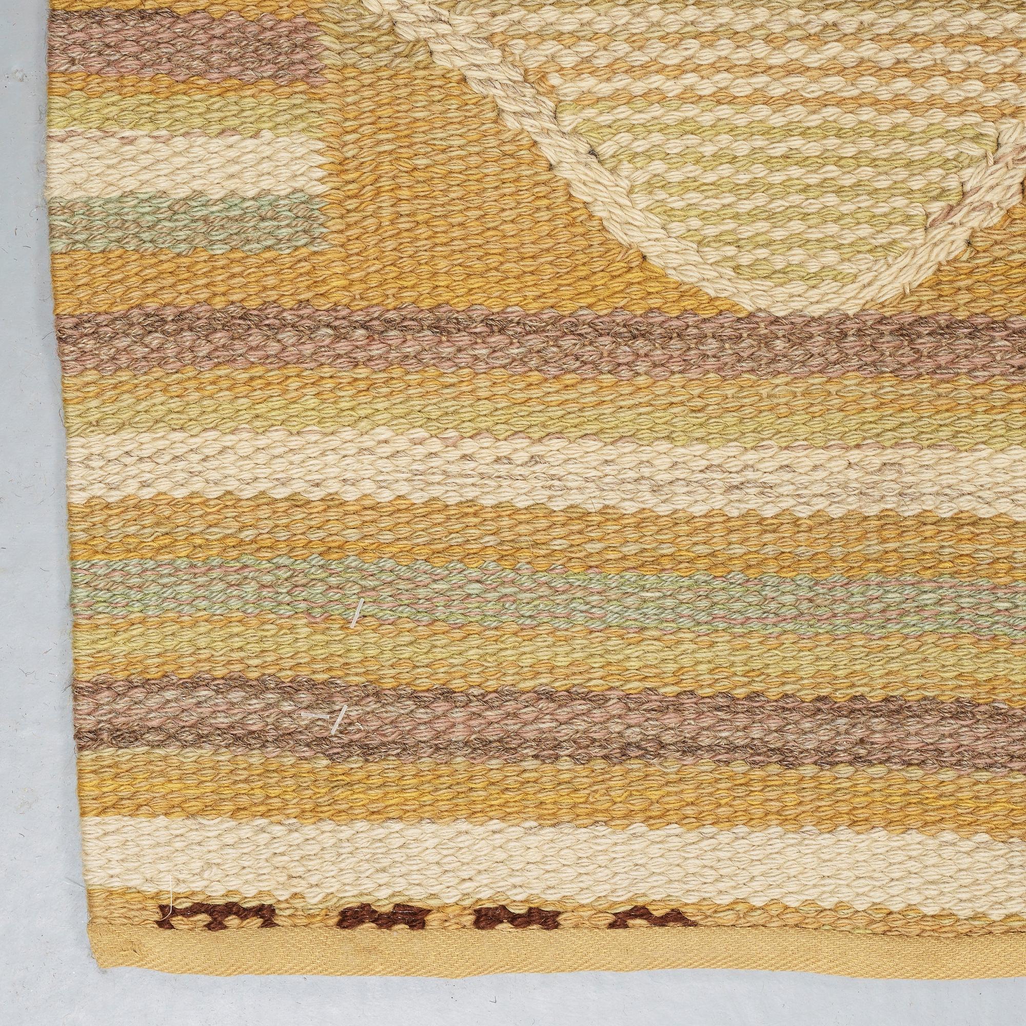 Barbro Nilsson, CARPET. "Spättan gul". Flat weave. 353,5 x 253 cm. Signed AB MMF BN.