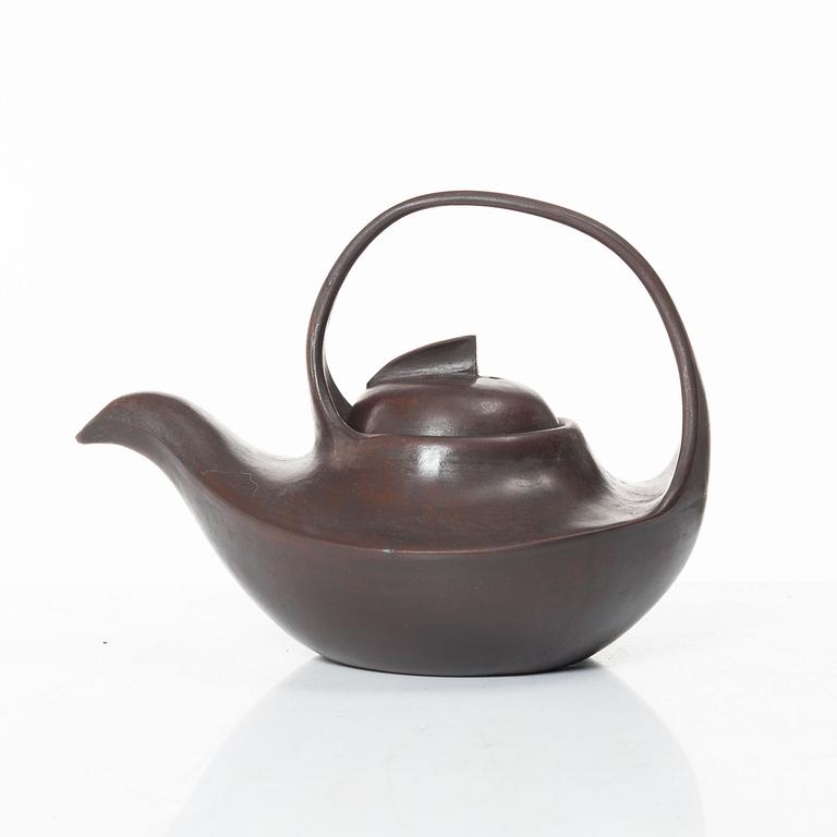 A Chinese compressed yixing teapot and cover, 20th century.