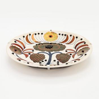Birger Kaipiainen, a decorative ceramic 'Rose' plate, marked Arabia 1980 Made in Finland, and numbered 897/2000.