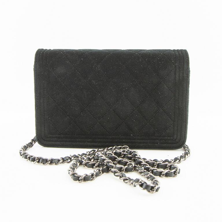 Chanel, väska "Boywallet on chain".