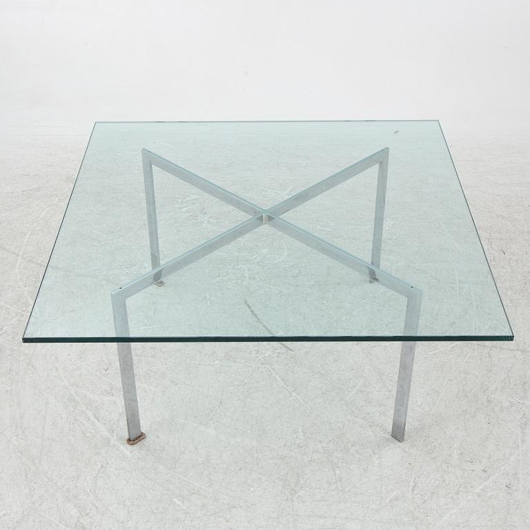 Ludwig Mies van der Rohe, a "Barcelona" coffee table, Knoll.