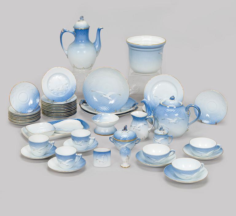A 46-piece porcelain 'Måsen' tea and coffee service, Bing & Grøndahl, Denmark.