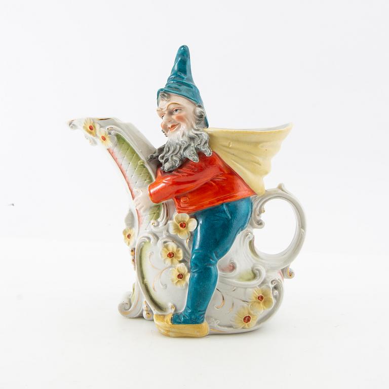 Kannor 2 st 1900-talets första hälft porslin.