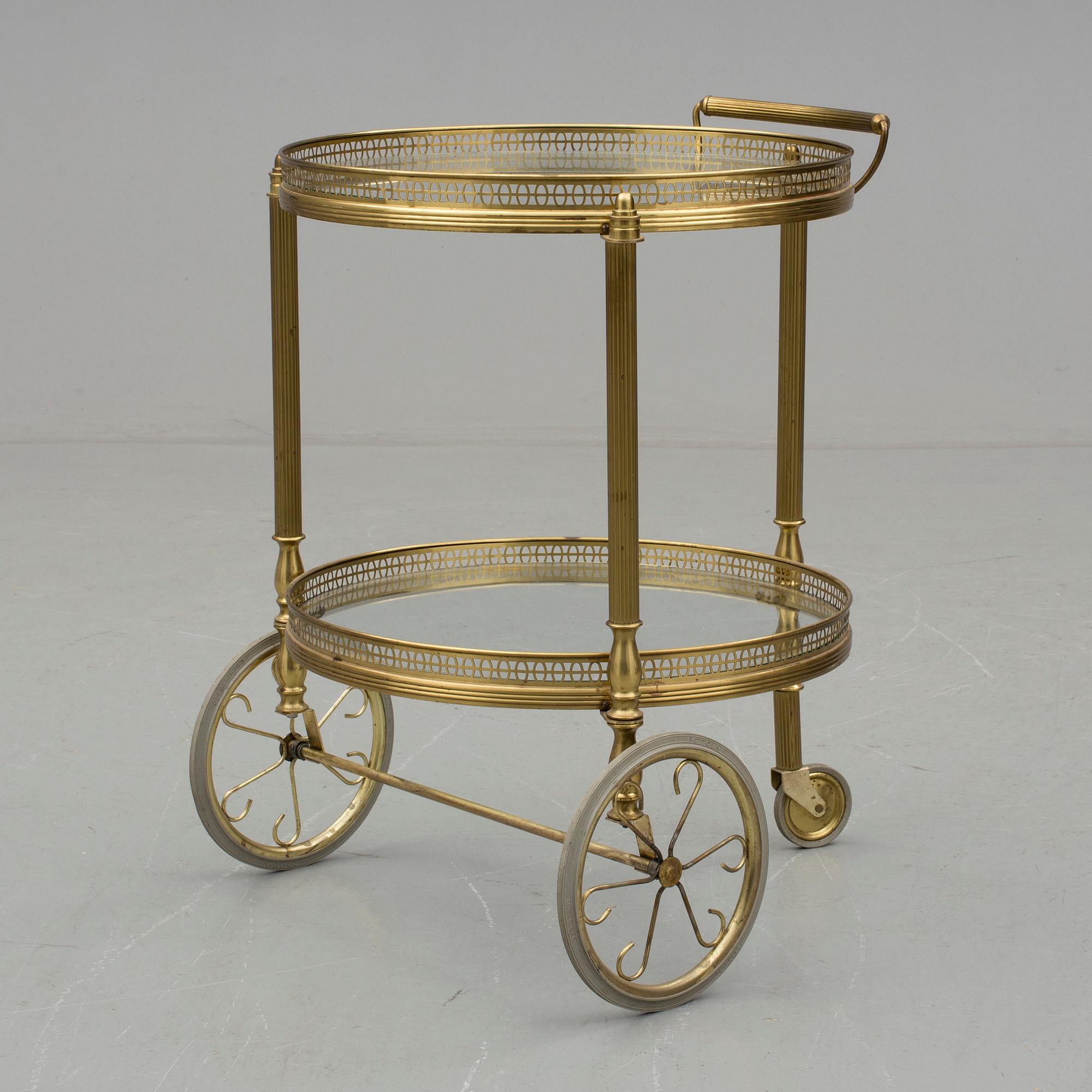 SERVERINGSVAGN, 1900-talets slut.