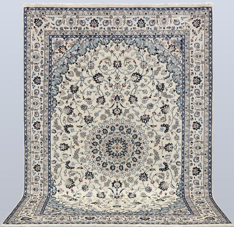 Carpet, Nain, part silk, 292 x 177 cm.
