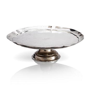236. Johann Martin I Satzger, kredensfat/tazza, silver, Augsburg 1747-1749.