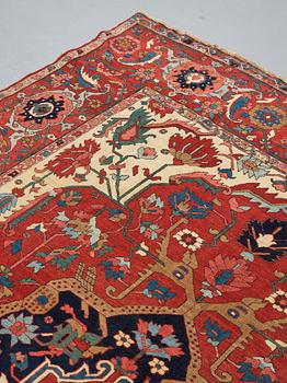 A CARPET, an antique Heriz, a so called Serapi, ca 371 x 282,5 cm.