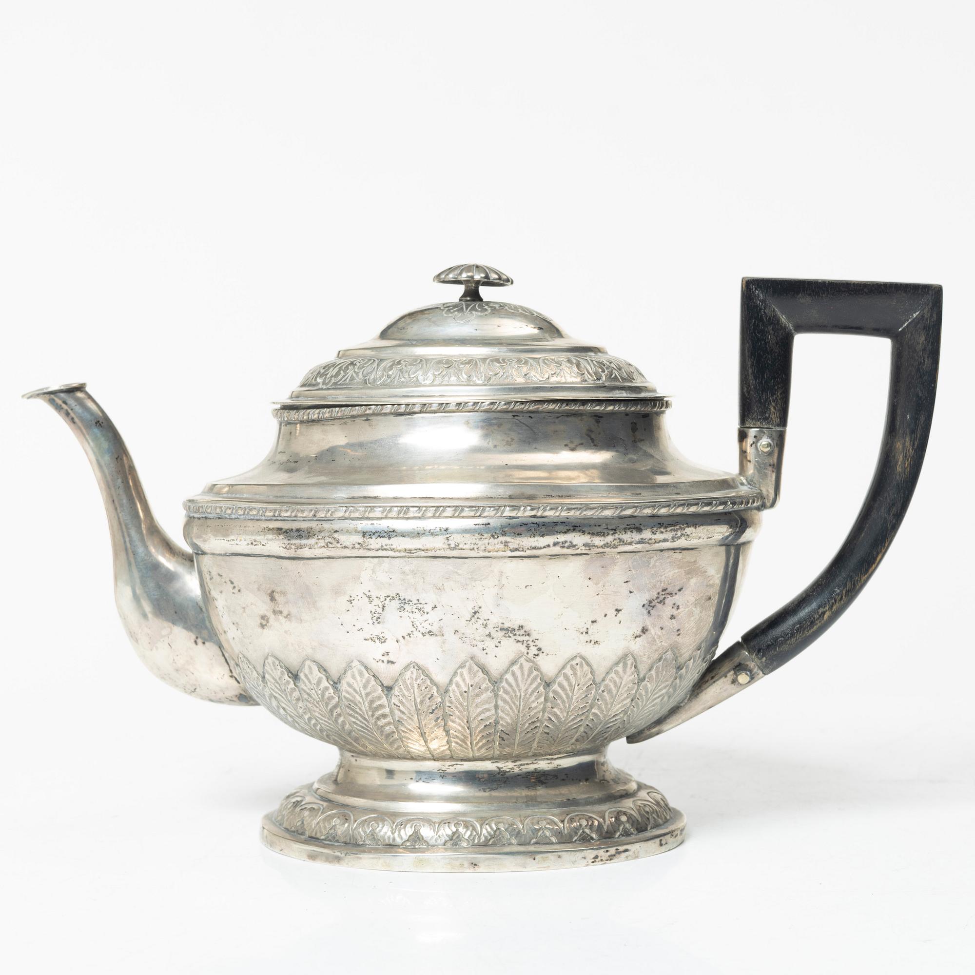 An Empire silver teapot, Northern Europe, first half of the 19th century.
