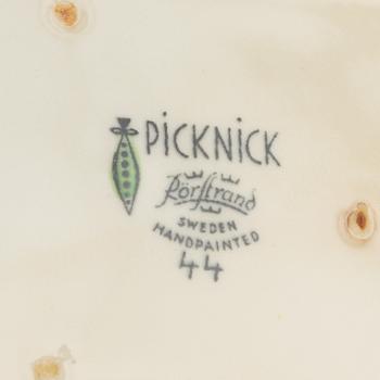 Marianne Westman, servisdelar, 5 st, "picknick" samt ett fat "pomona", Rörstrand, 1900-talets mitt.