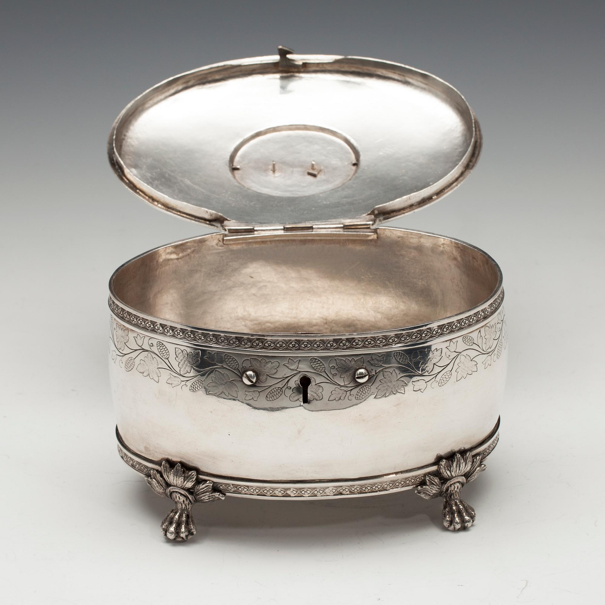 SOCKERSKRIN, silver, Lorenz Georg Weis, Norrköping 1819. Vikt 590,8 g.