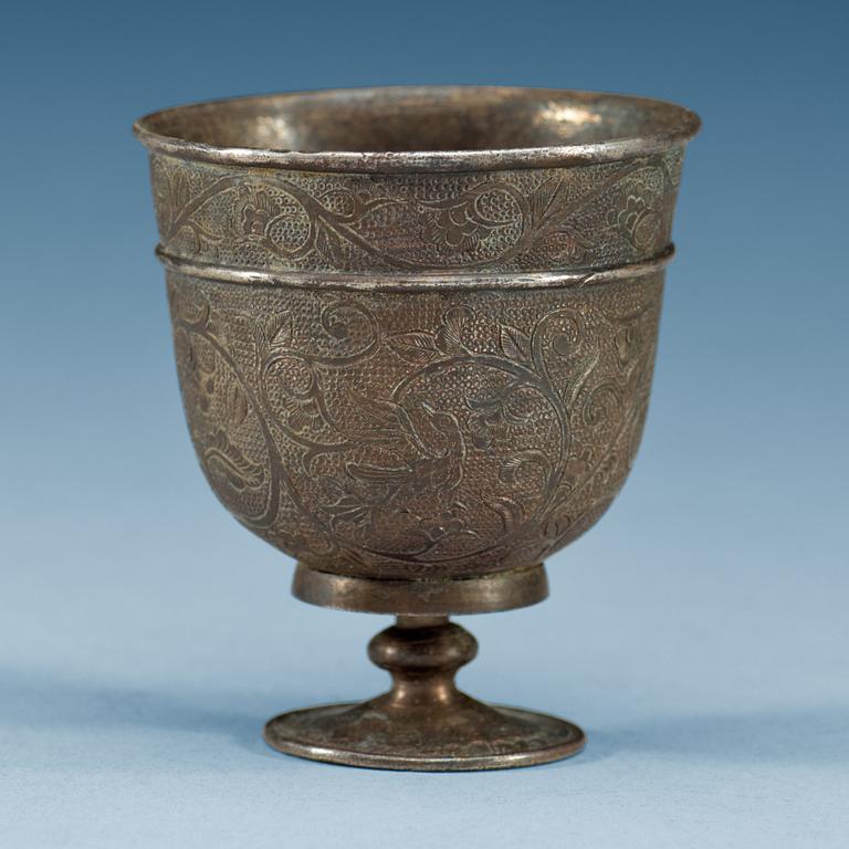 BÄGARE, silver. Troligen Tang dynastin.