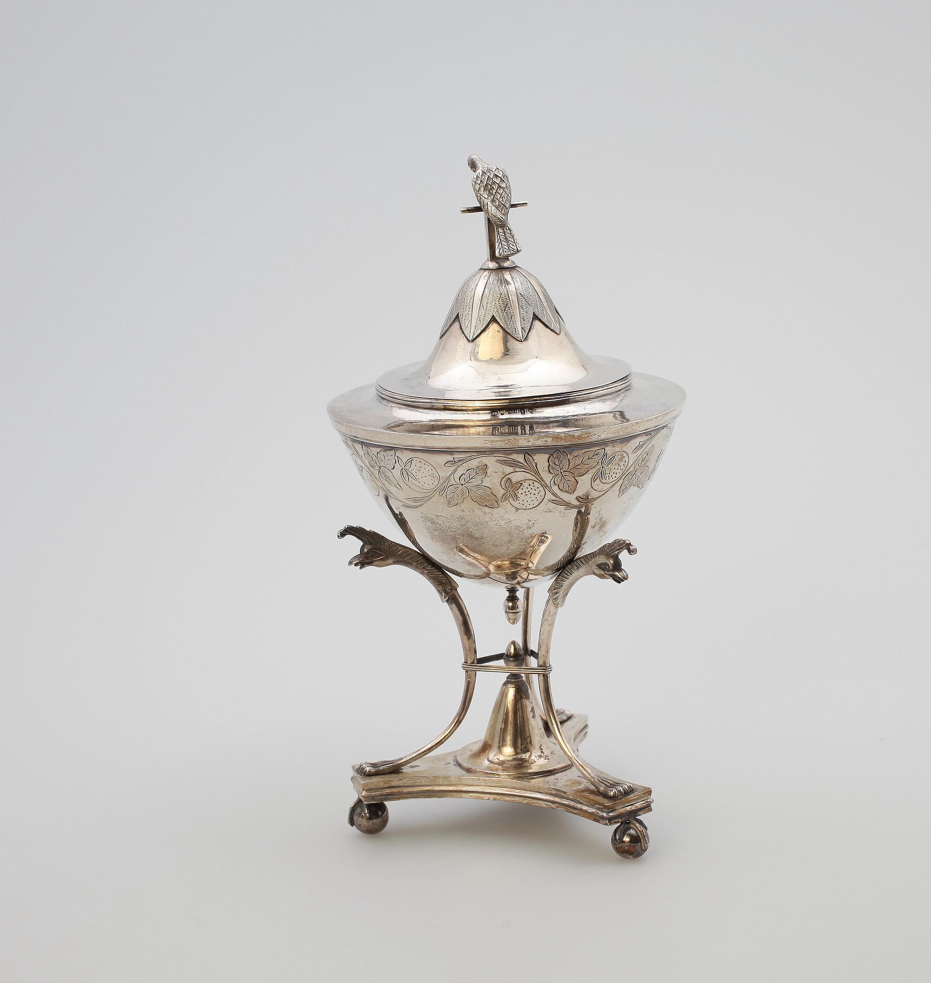 SOCKERSKÅL, silver, empirestil, Finland 1915. Vikt ca 670 gram.