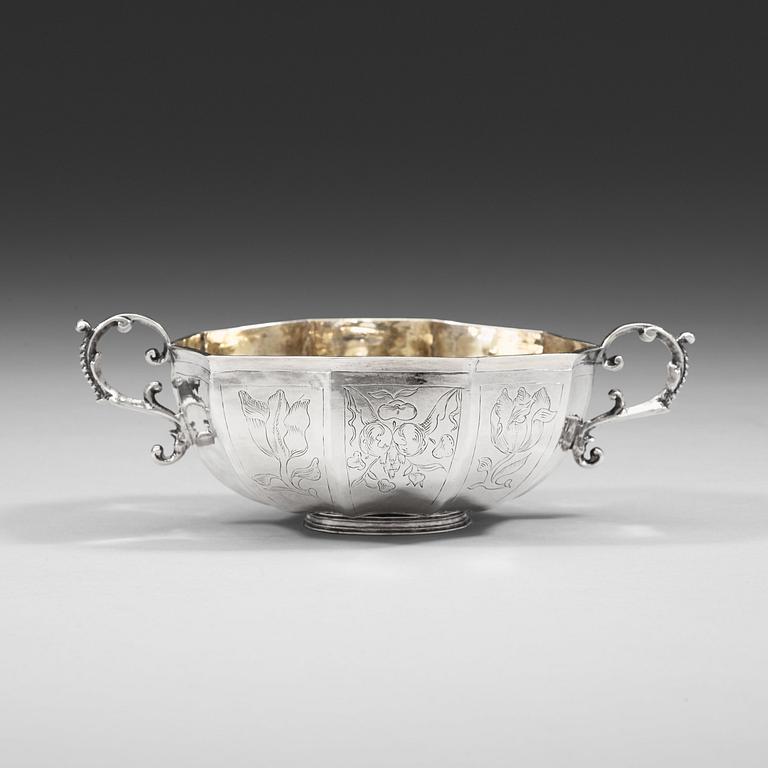 A Swedish 17th century parcel-gilt bowl, mark of Jöran Heieronymi Bernegau, Norrköping (-1648-1679).