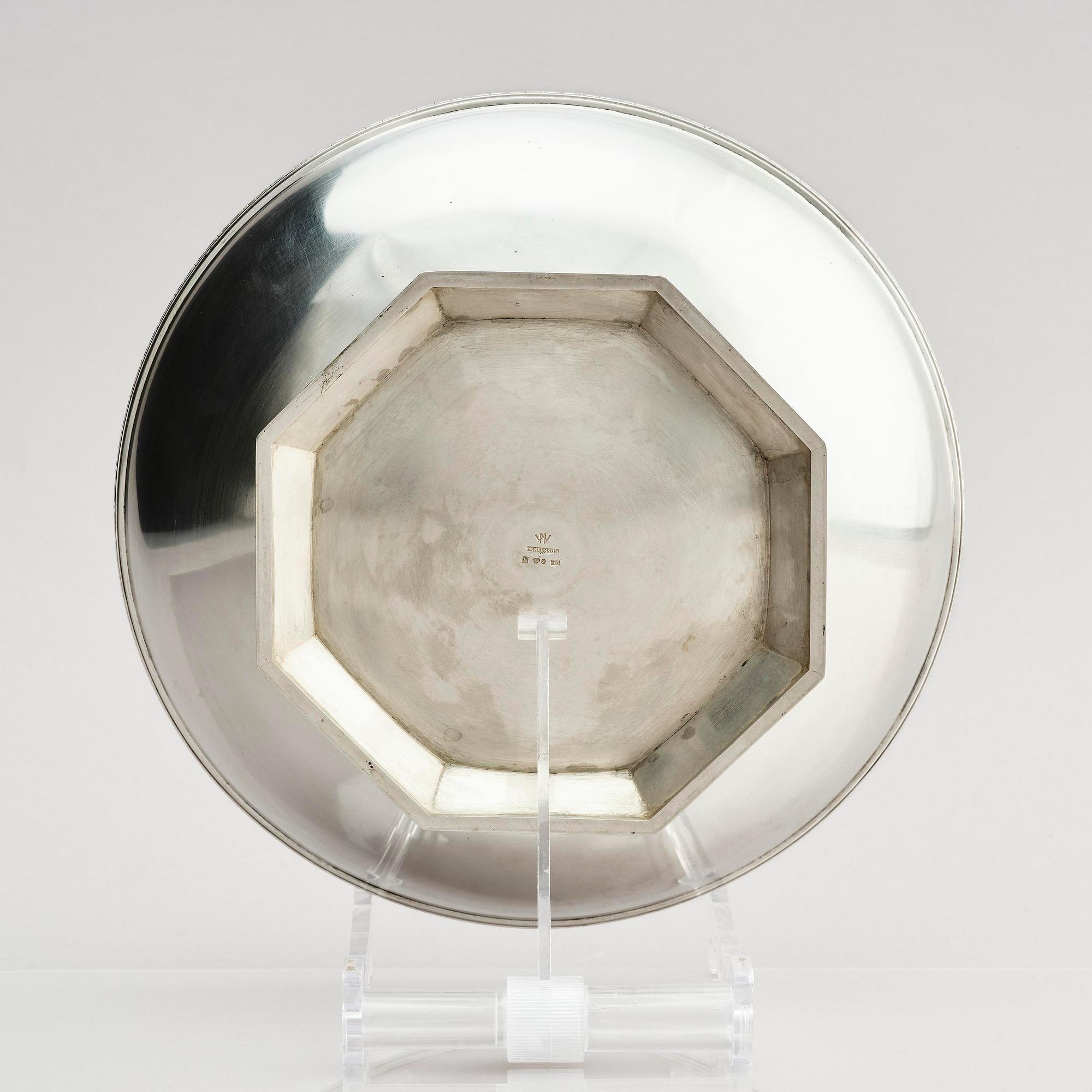 Wiwen Nilsson, skål, sterling silver, "Kungaskålen", Lund 1934.