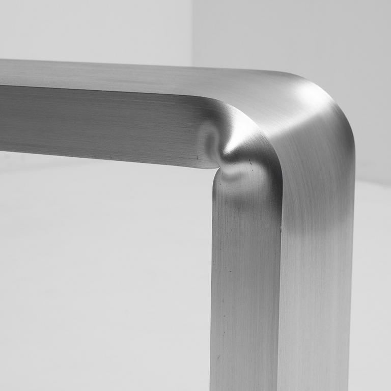 David Taylor, a unique bench, "Bent Bench", Studio Mellösaverken, Sweden, 2020.