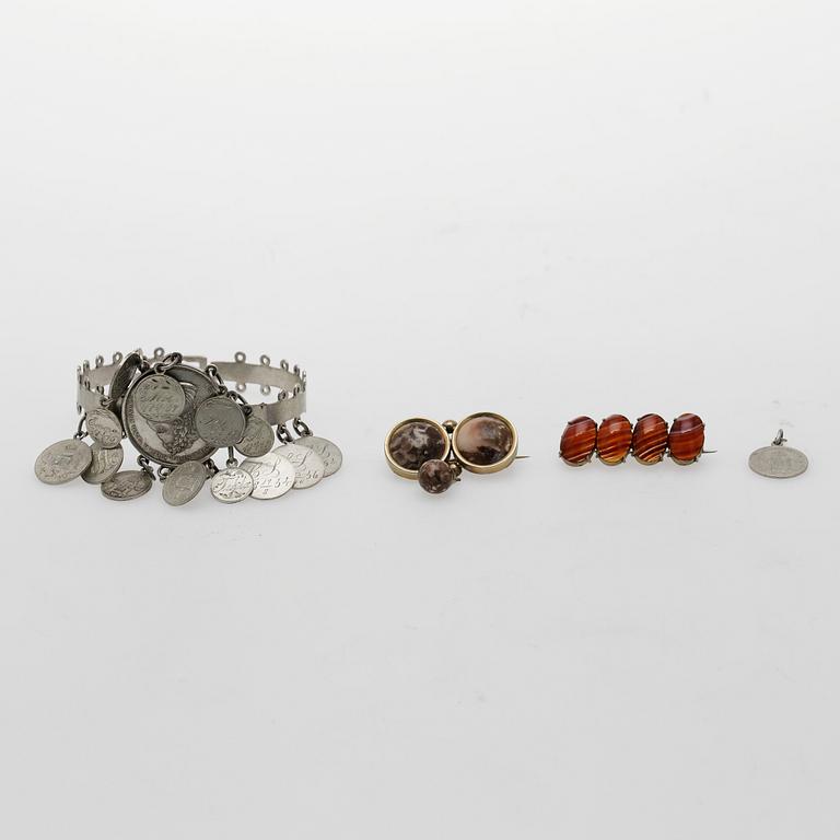 ARMBAND, silver. Vikt 50 gram.